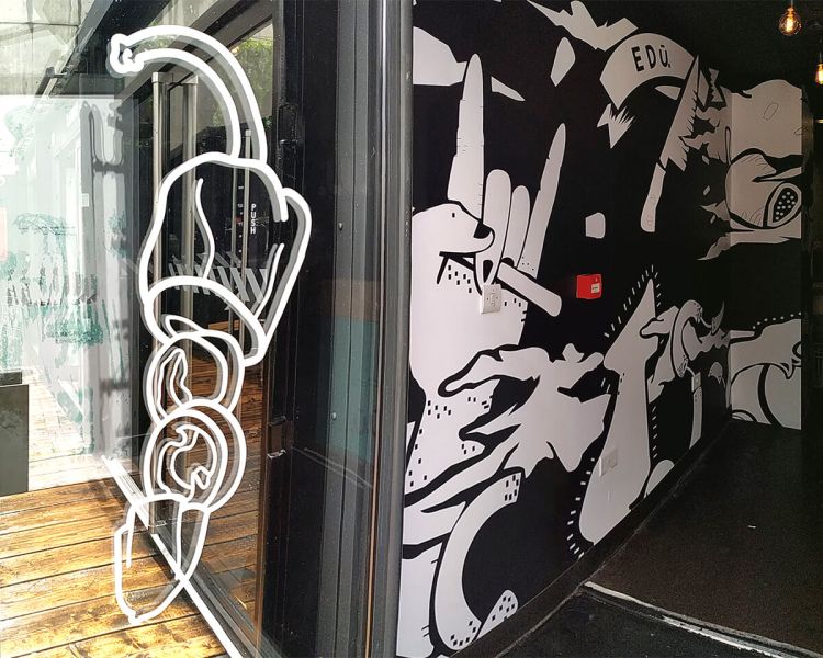 EDU-3-Vinyl-Sign-Studio