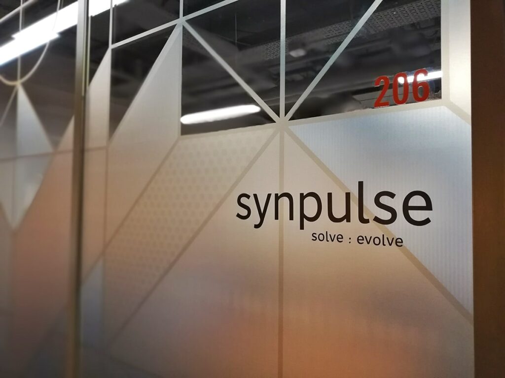 Synpulse logo in black vinyl die cut