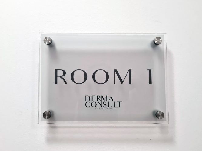 wayfinding-signage-Vinyl-Sign-Studio