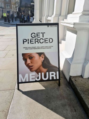 retail-signage-Vinyl-Sign-Studio