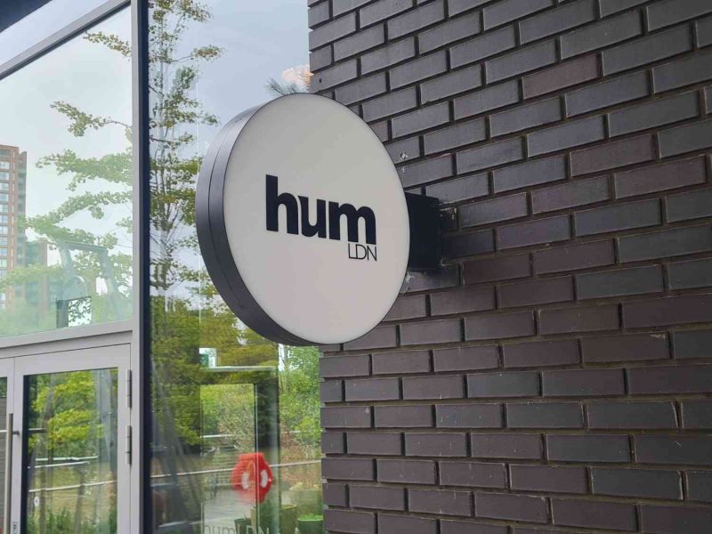 retail-signage-Vinyl-Sign-Studio