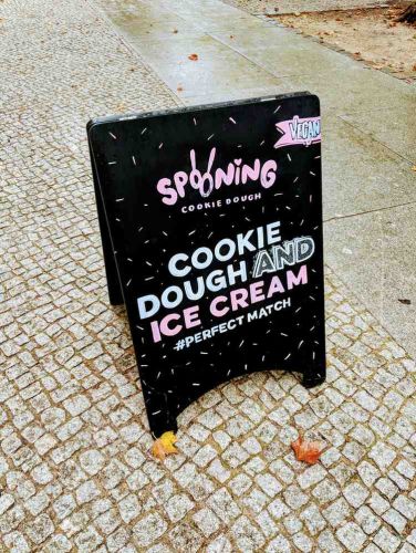 retail-signage-Vinyl-Sign-Studio